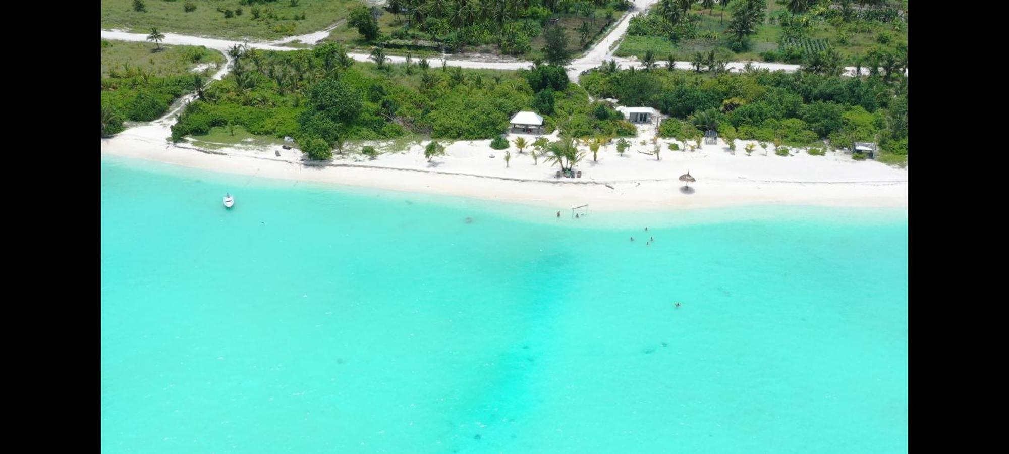 Dravida Hotel Maamigili Island Bagian luar foto