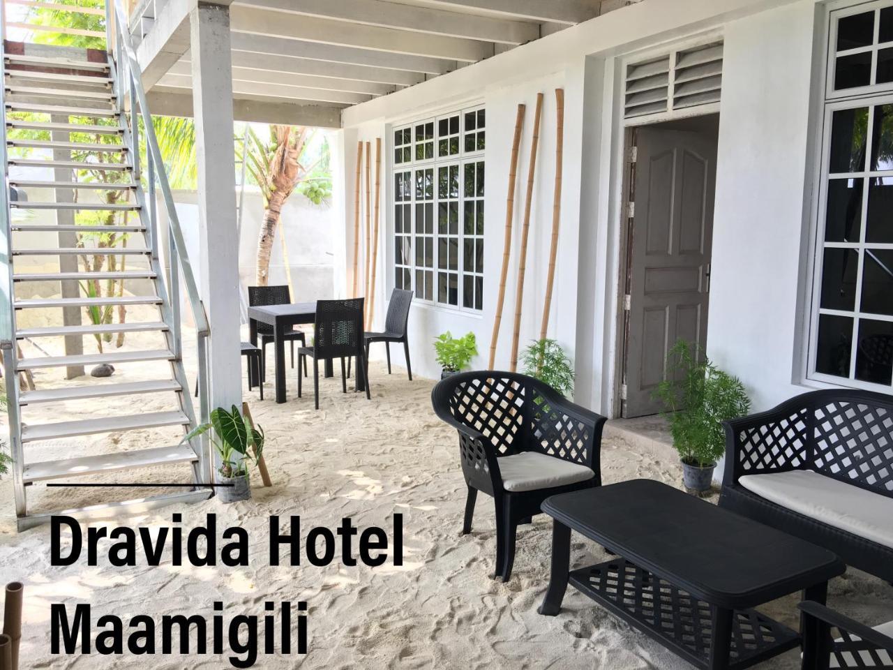 Dravida Hotel Maamigili Island Bagian luar foto